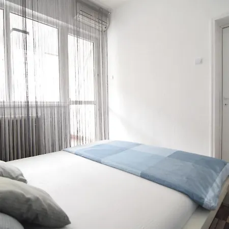 Apartment Resedinta Balcescu *